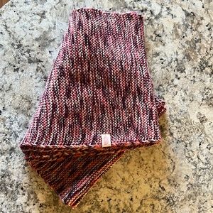 The North Face Infinity Scarf-Like New